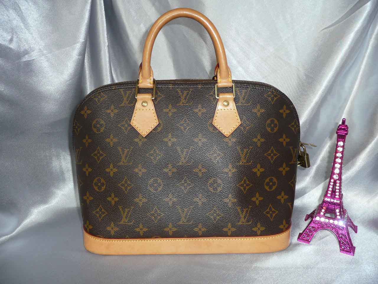 Louis Vuitton Alma monogram